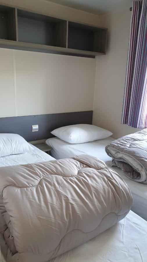 Mobil Home 6-8 Places Parcelle 4 Climatise Biville-sur-Mer ภายนอก รูปภาพ